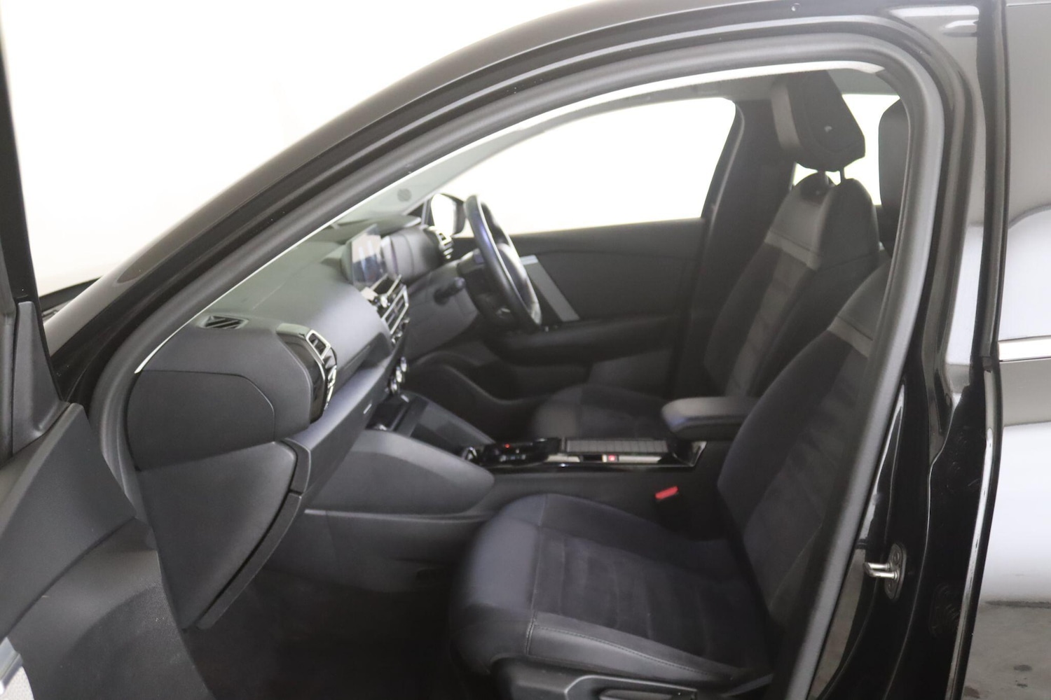 Used Citroen e-C4 2024 for sale - 77377453: Photo 10