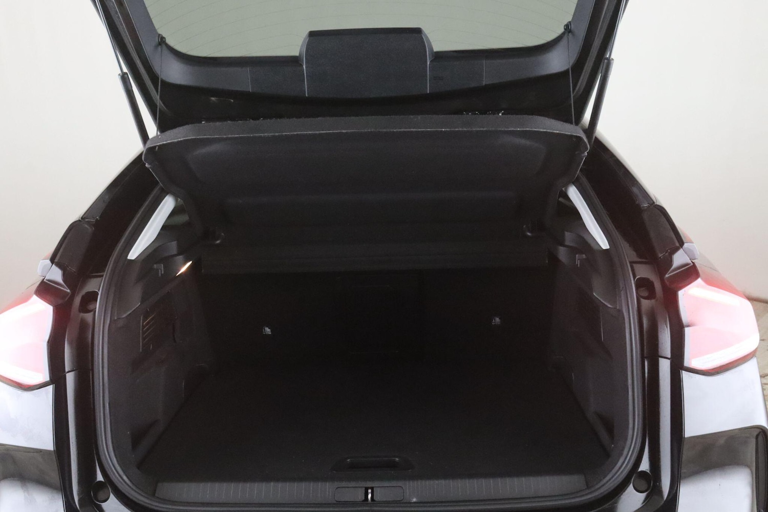 Used Citroen e-C4 2024 for sale - 77377453: Photo 11