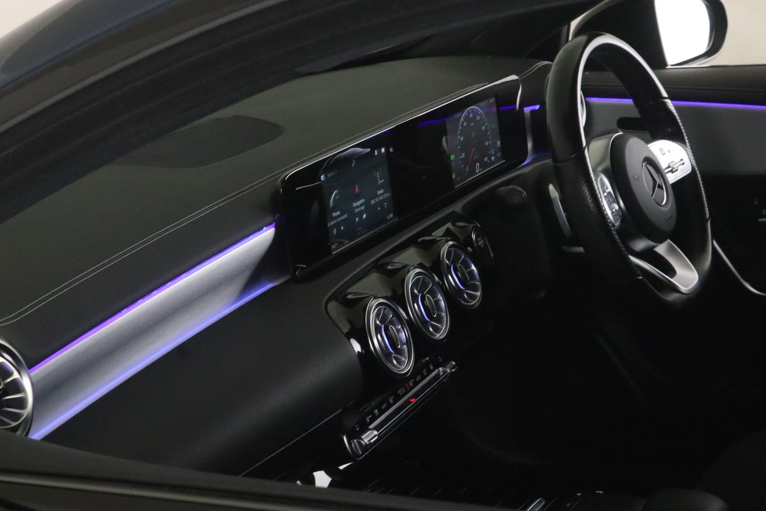 Used Mercedes-Benz A-Class 2021 for sale - 76802321: Photo 11