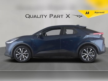 Used Toyota C-HR 2024 for sale - 77550015: Photo