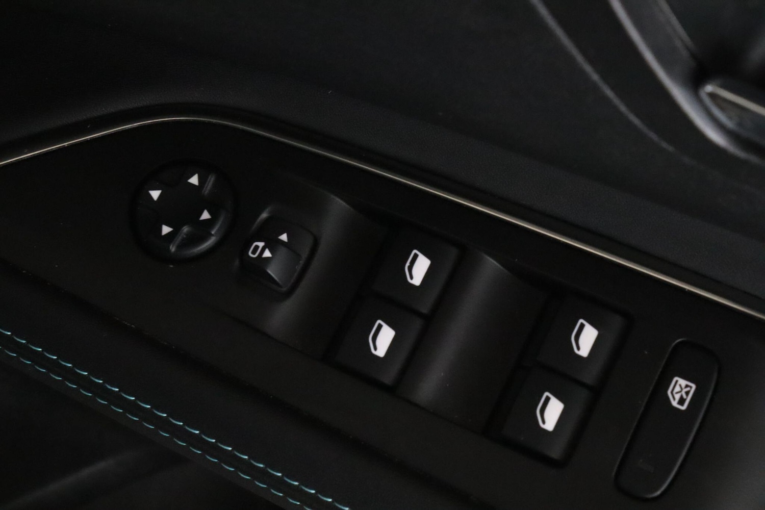 Used Peugeot 3008 2021 for sale - 77958183: Photo 17