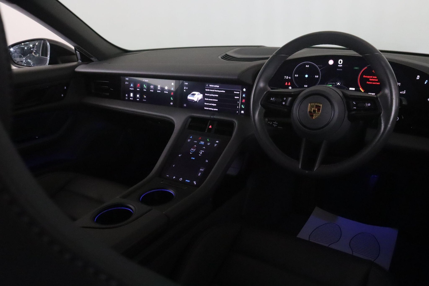 Used Porsche Taycan 2022 for sale - 77611673: Photo 16