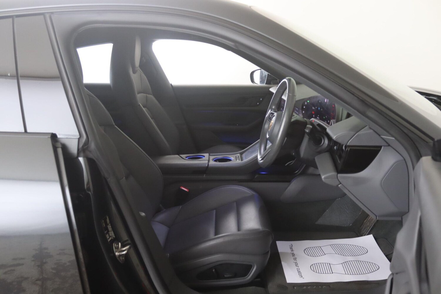 Used Porsche Taycan 2022 for sale - 77611673: Photo 18