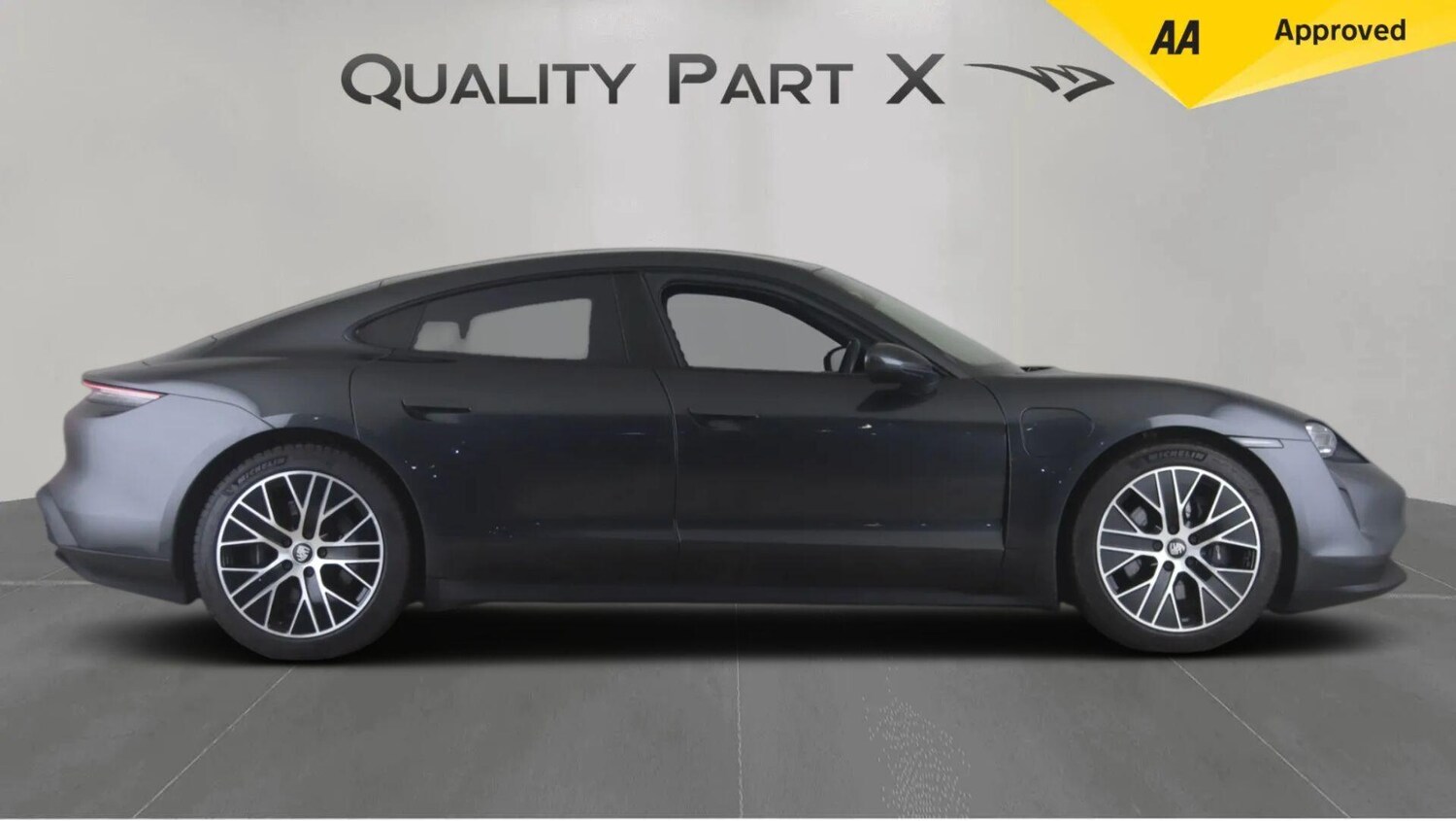 Used Porsche Taycan 2022 for sale - 77611673: Photo 8