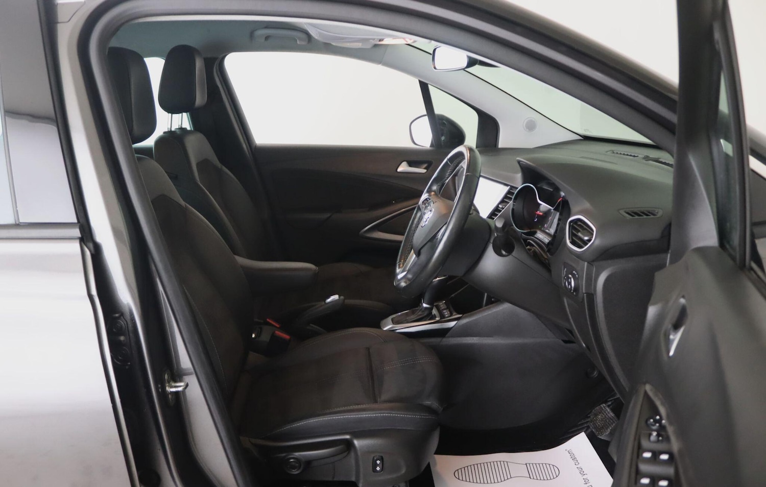 Used Vauxhall Crossland 2022 for sale - 76472687: Photo 14