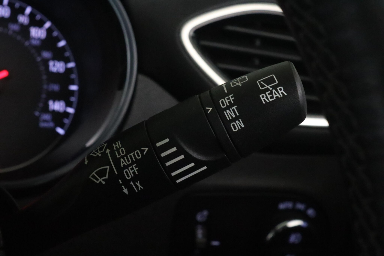 Used Vauxhall Crossland 2022 for sale - 76472687: Photo 18