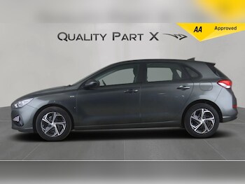 Used Hyundai i30 2023 for sale - 78047573: Photo