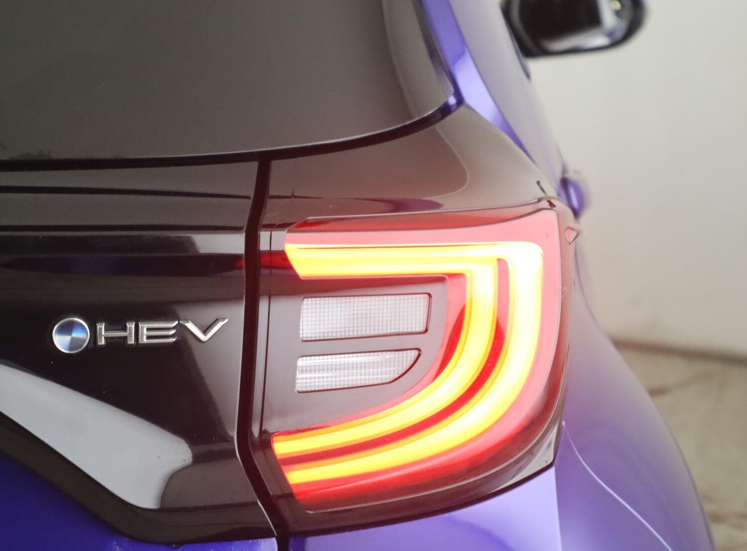 Used Toyota Yaris 2024 for sale - 76715032: Photo 11