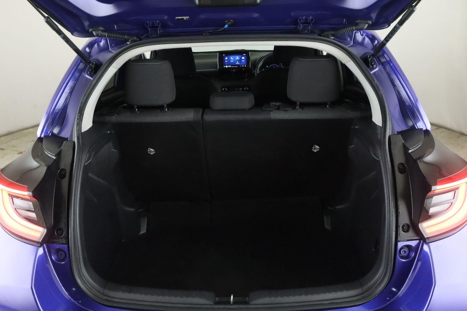 Used Toyota Yaris 2024 for sale - 76715032: Photo 14