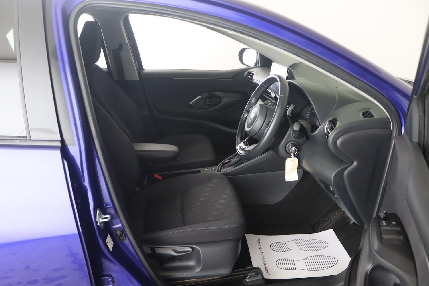 Used Toyota Yaris 2024 for sale - 76715032: Photo 17