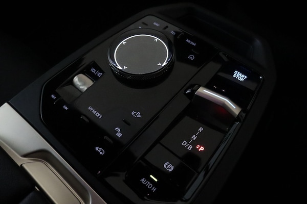 Used BMW iX 2022 for sale - 76041812: Photo 31