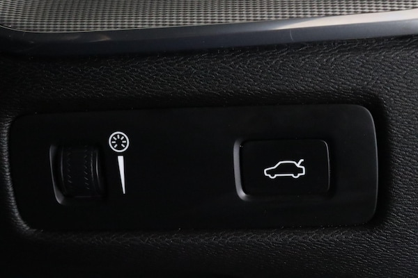 Used Volvo XC60 2019 for sale - 76000952: Photo 19