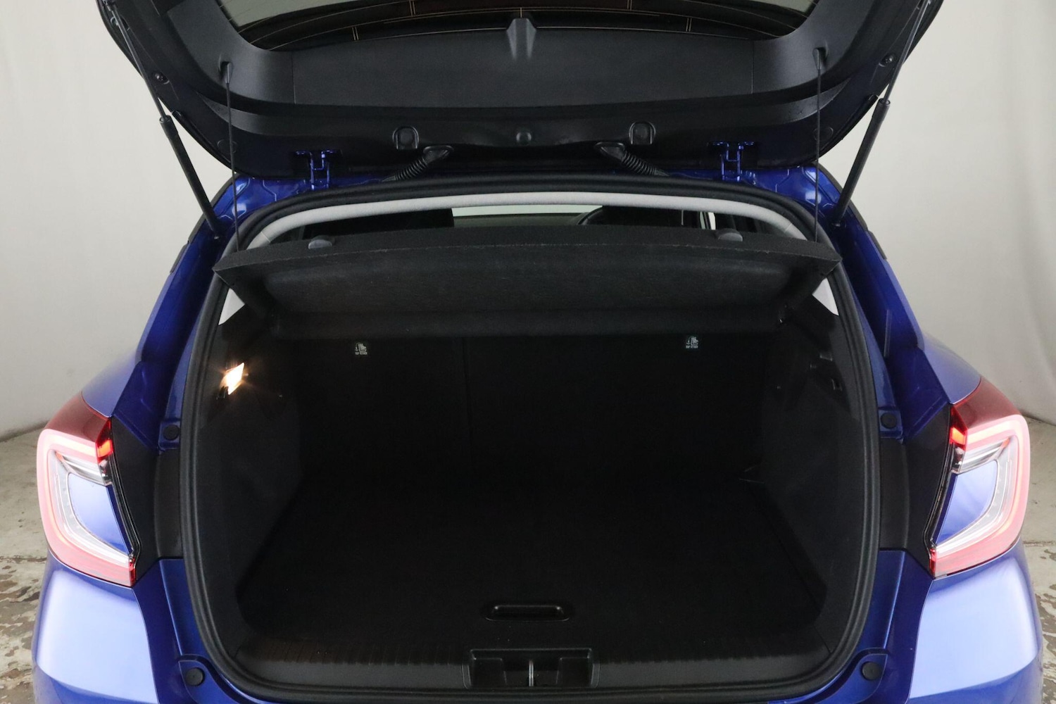 Used Renault Captur 2020 for sale - 76307873: Photo 12