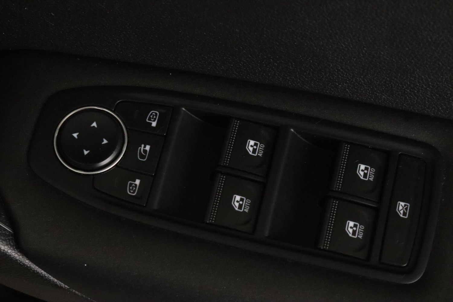 Used Renault Captur 2020 for sale - 76307873: Photo 16