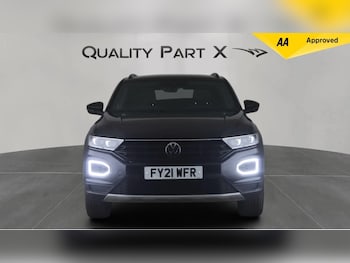 Used Volkswagen T-Roc 2021 for sale - 77646916: Photo