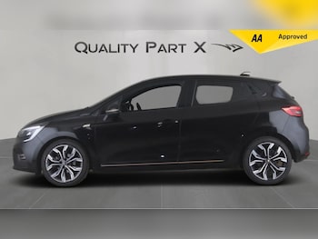 Used Renault Clio 2021 for sale - 79012056: Photo