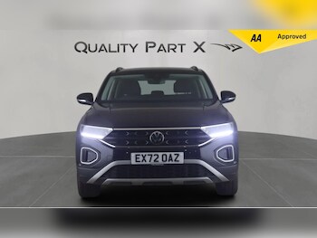 Used Volkswagen T-Roc 2022 for sale - 77305830: Photo