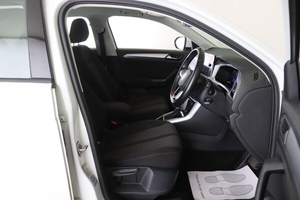 Used Volkswagen T-Roc 2022 for sale - 76041814: Photo 16