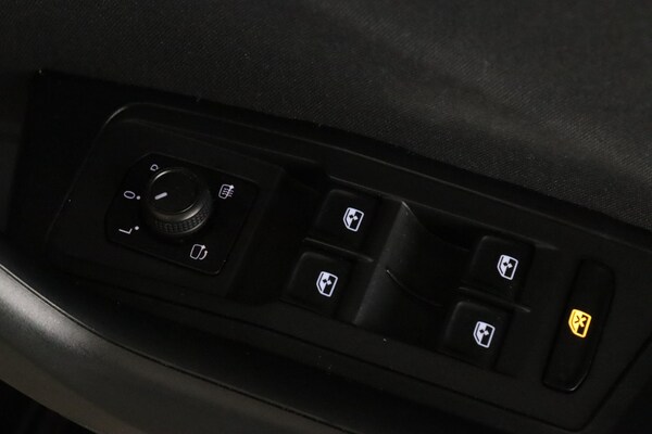 Used Volkswagen T-Roc 2022 for sale - 76041814: Photo 17