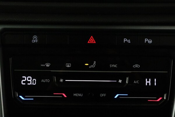 Used Volkswagen T-Roc 2022 for sale - 76041814: Photo 23