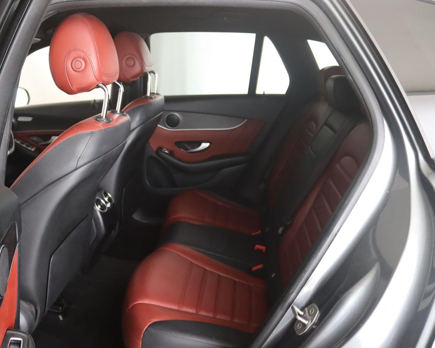 Used Mercedes-Benz GLC 2020 for sale - 76976320: Photo 13