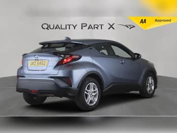 Used Toyota C-HR 2023 for sale - 79520353: Photo
