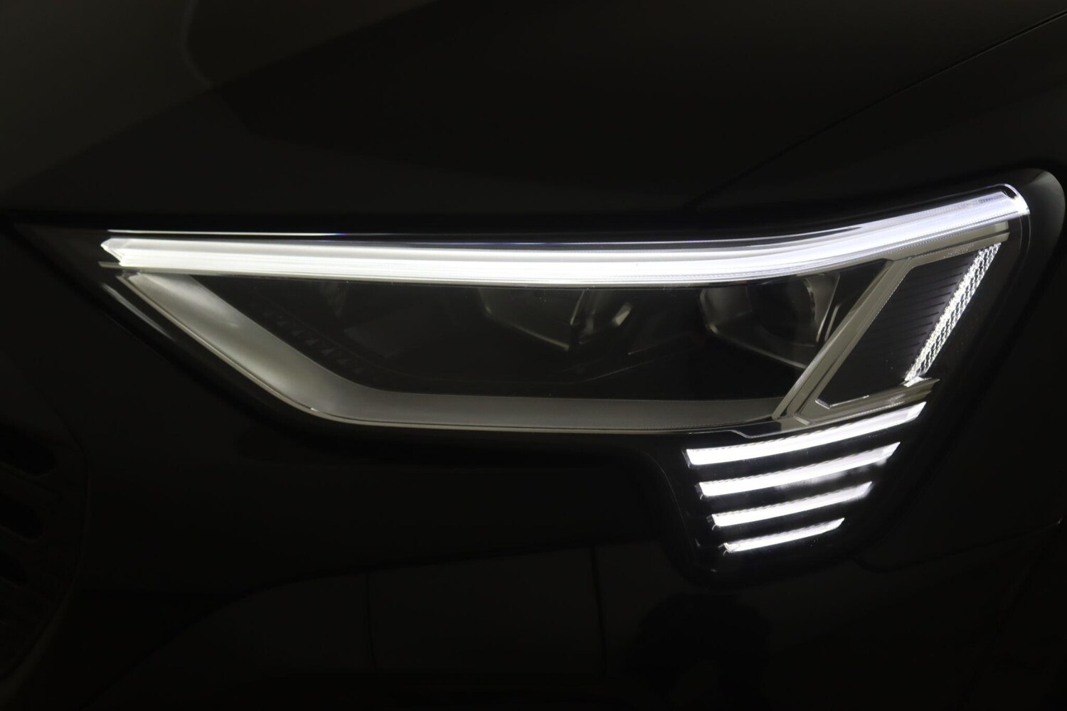 Used Audi Q8 e-tron for sale - 77549604: Photo 11