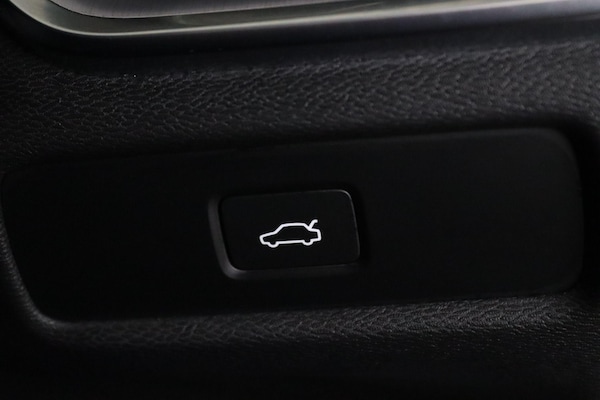 Used Volvo V60 2023 for sale - 74668539: Photo 18