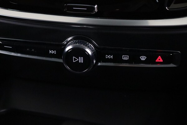 Used Volvo V60 2023 for sale - 74668539: Photo 23
