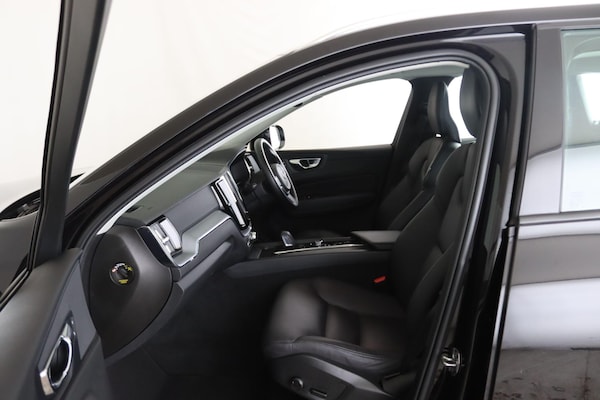 Used Volvo XC60 2020 for sale - 76136699: Photo 10