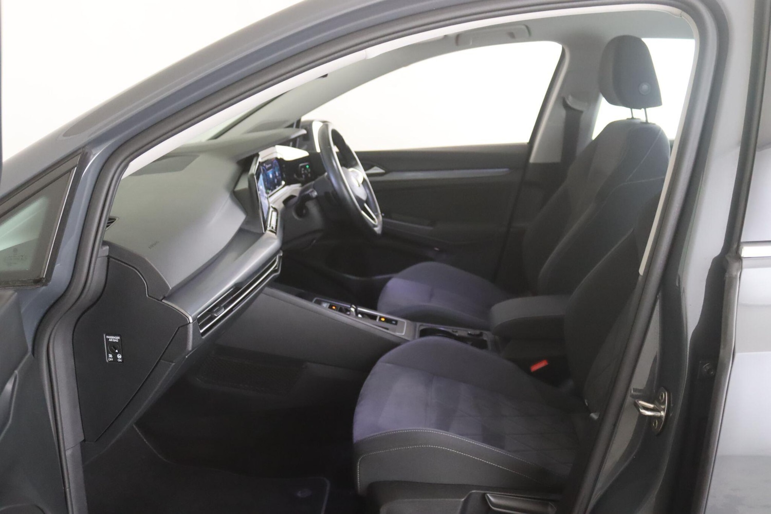 Used Volkswagen Golf 2021 for sale - 77331202: Photo 11