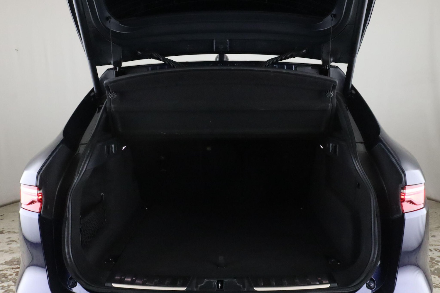 Used Jaguar F-Pace for sale - 76855688: Photo 16