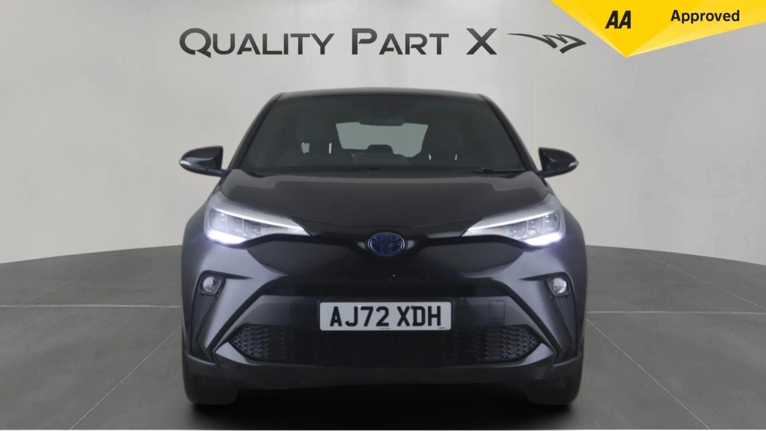 Used Toyota C-HR 2023 for sale - 77612183: Photo 2