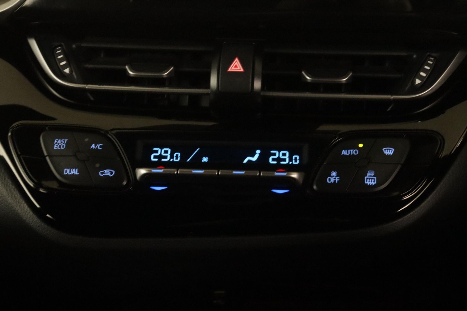 Used Toyota C-HR 2023 for sale - 77612183: Photo 20