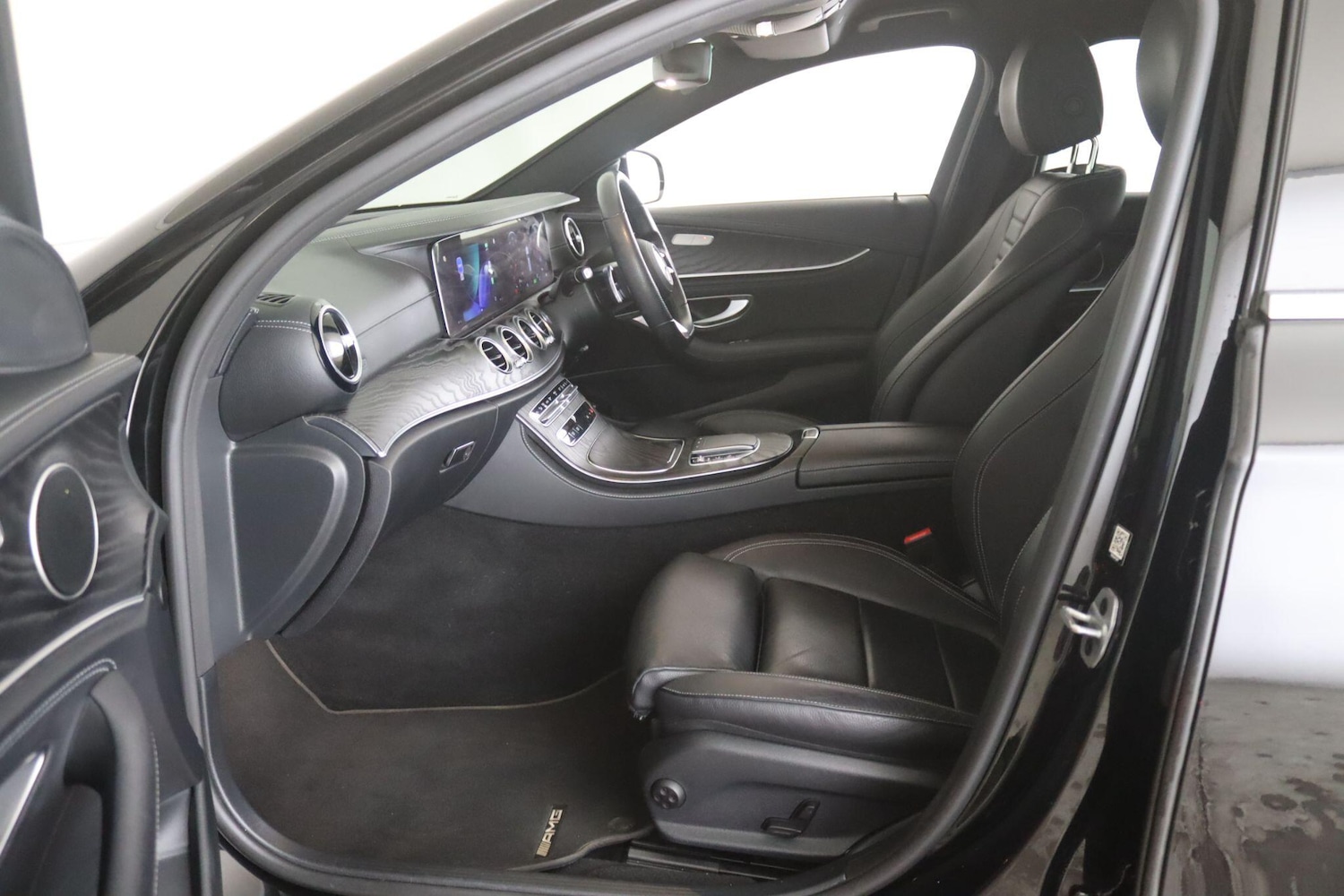 Used Mercedes-Benz E Class 2020 for sale - 77108961: Photo 10