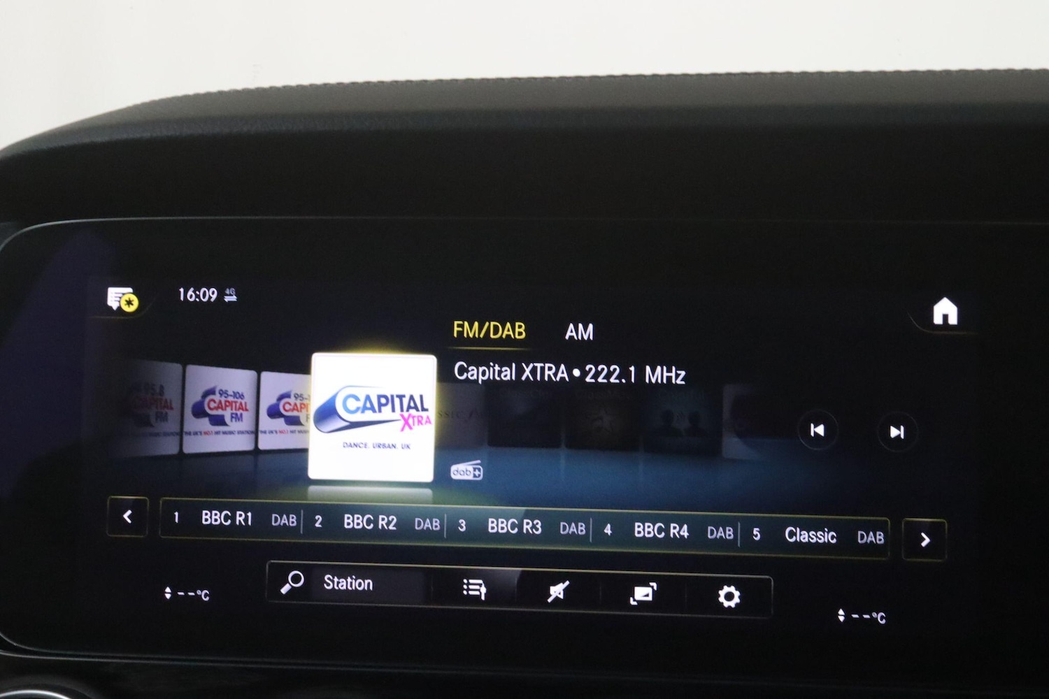 Used Mercedes-Benz E Class 2020 for sale - 77108961: Photo 33