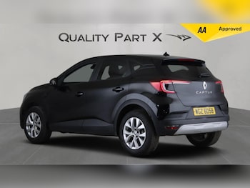 Used Renault Captur 2022 for sale - 75531646: Photo