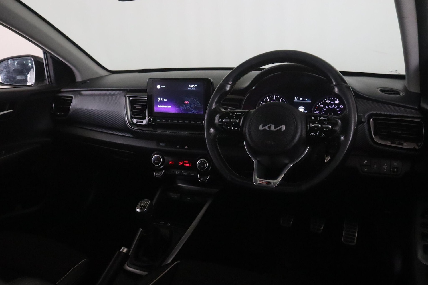 Used Kia Stonic 2022 for sale - 77497307: Photo 11