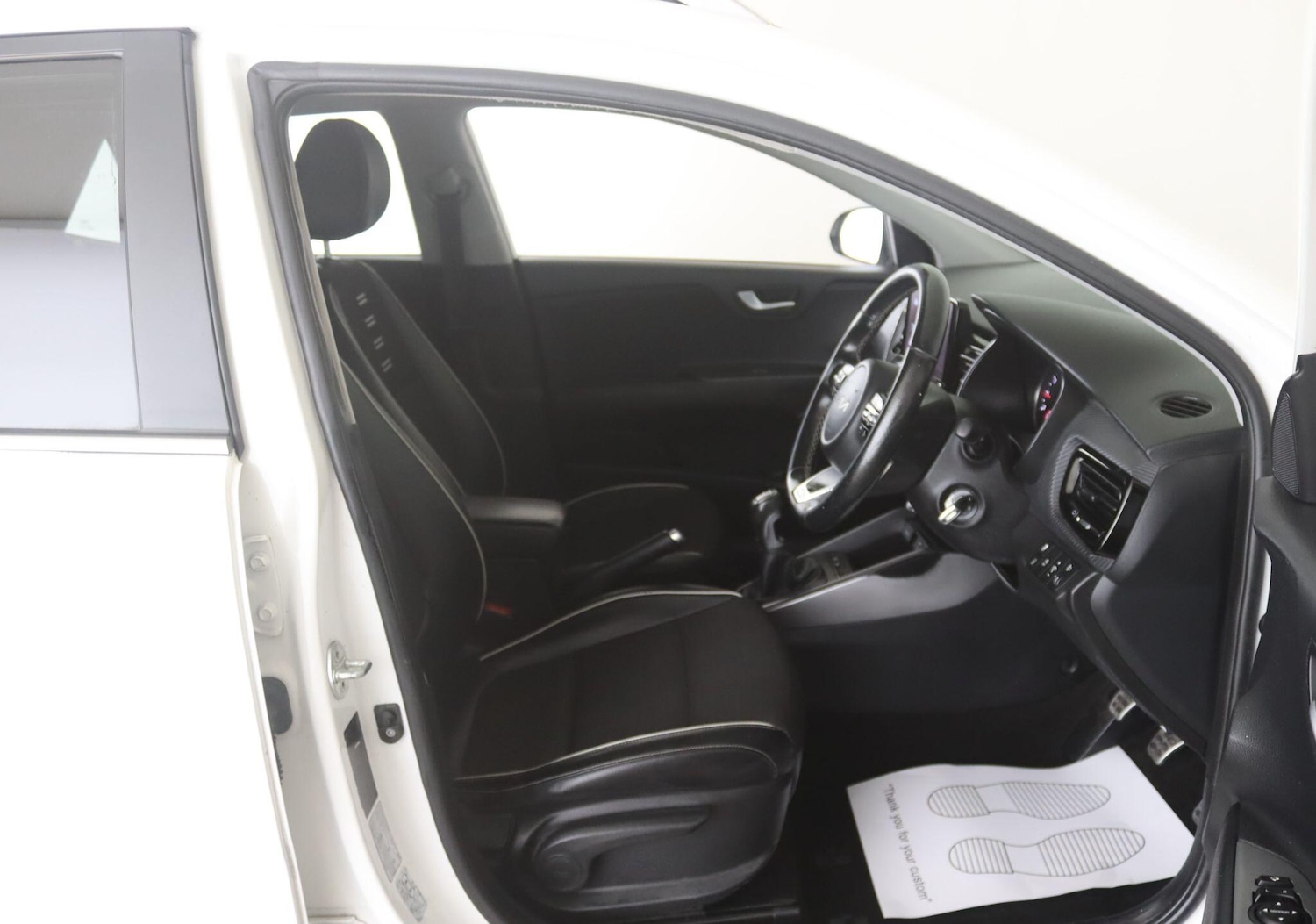 Used Kia Stonic 2022 for sale - 77497307: Photo 13