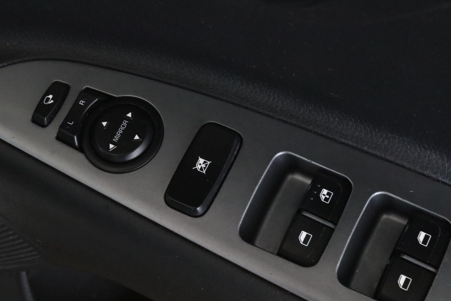 Used Kia Stonic 2022 for sale - 77497307: Photo 14