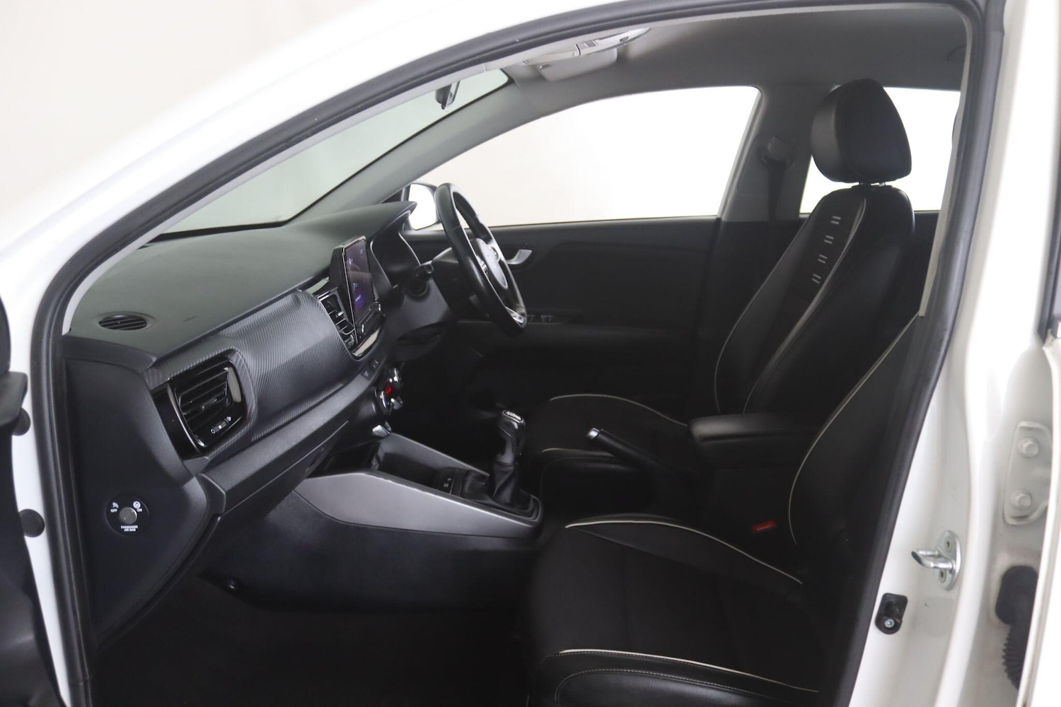 Used Kia Stonic 2022 for sale - 77497307: Photo 9