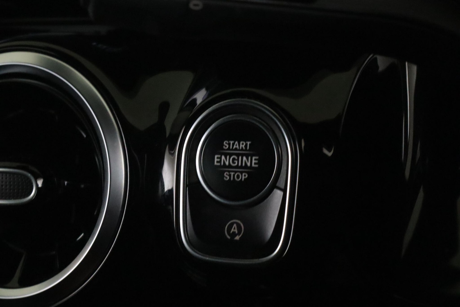 Used Mercedes-Benz GLA 2020 for sale - 76898776: Photo 25