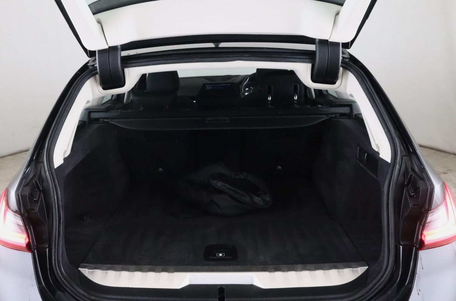 Used BMW 3 Series 2022 for sale - 76832116: Photo 14