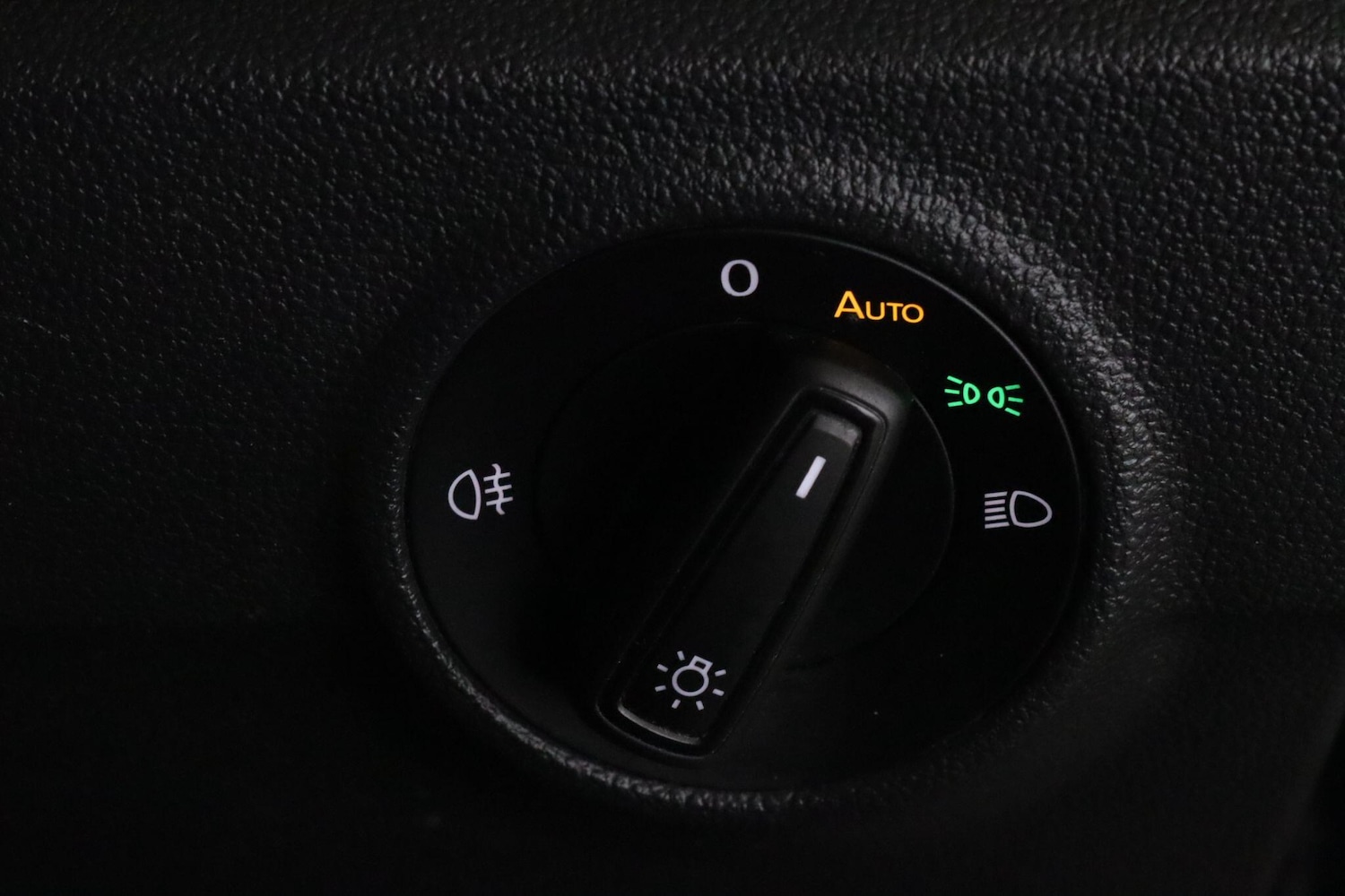 Used Volkswagen T-Roc 2022 for sale - 77440579: Photo 17