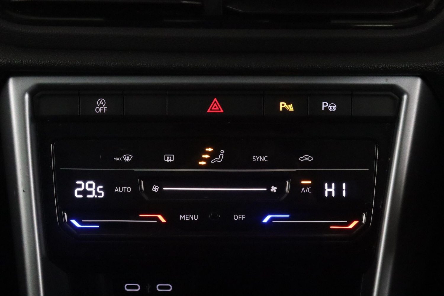 Used Volkswagen T-Roc 2022 for sale - 77440579: Photo 22