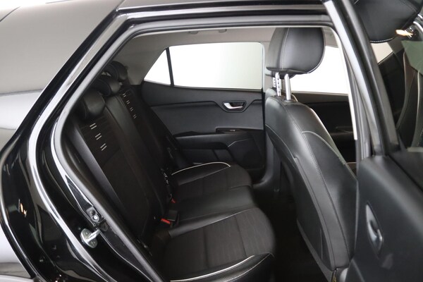 Used Kia Stonic 2022 for sale - 76083983: Photo 14
