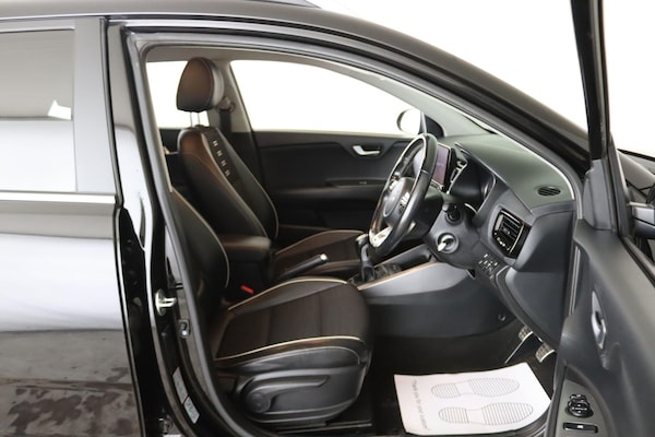 Used Kia Stonic 2022 for sale - 76083983: Photo 16