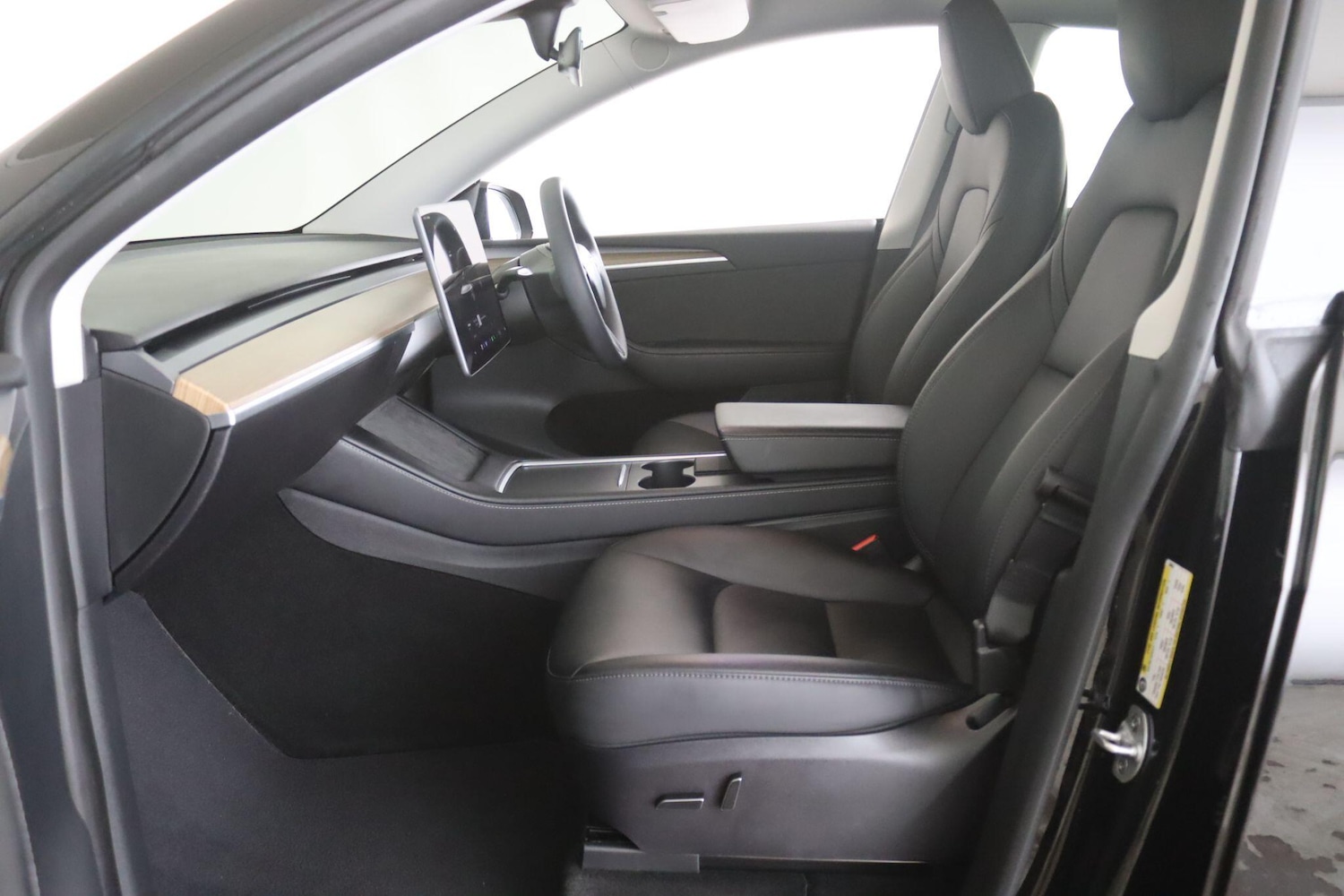 Used Tesla Model Y 2024 for sale - 78072266: Photo 11