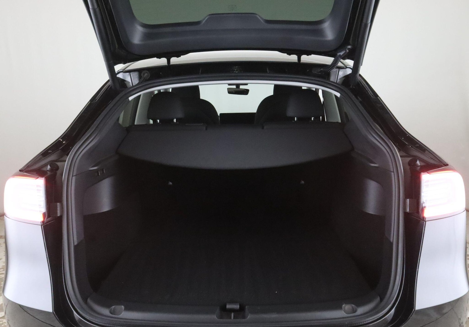 Used Tesla Model Y 2024 for sale - 78072266: Photo 14