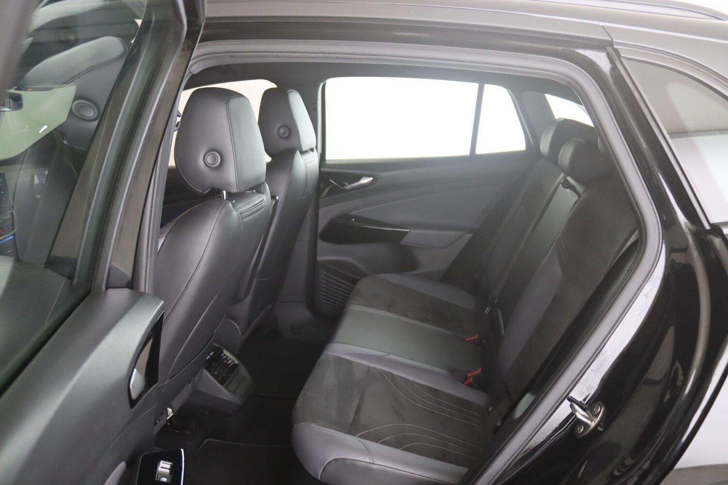 Used Volkswagen ID.4 2022 for sale - 76913687: Photo 12